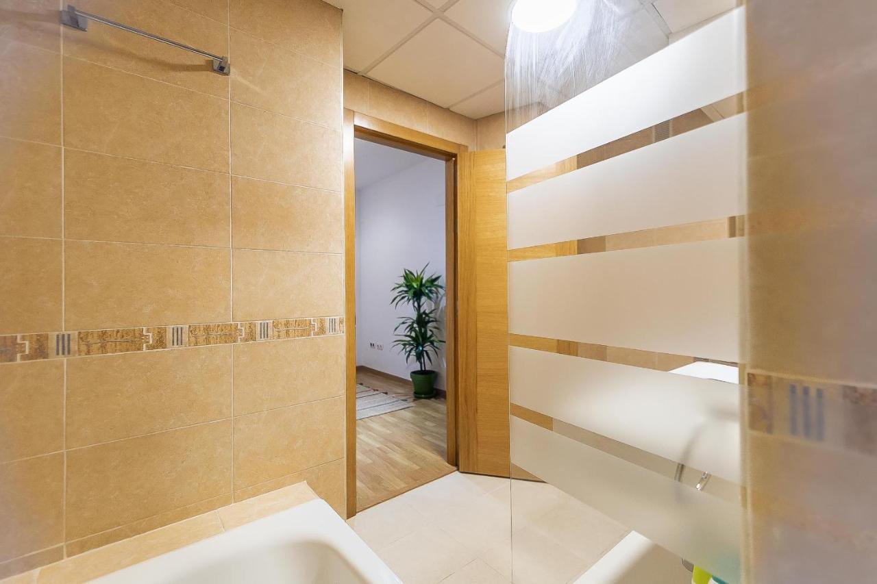 Mitjana Plaza Malaga Center Apartment Ngoại thất bức ảnh